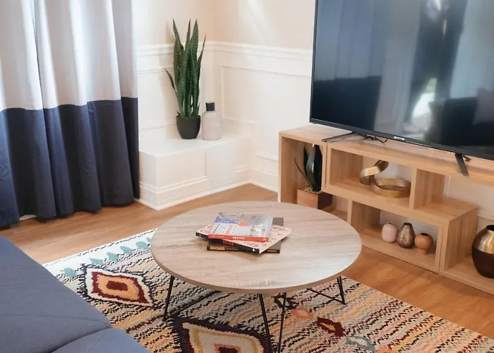 Calm & Well-equipped 2br Chicago - Cozy Apartment