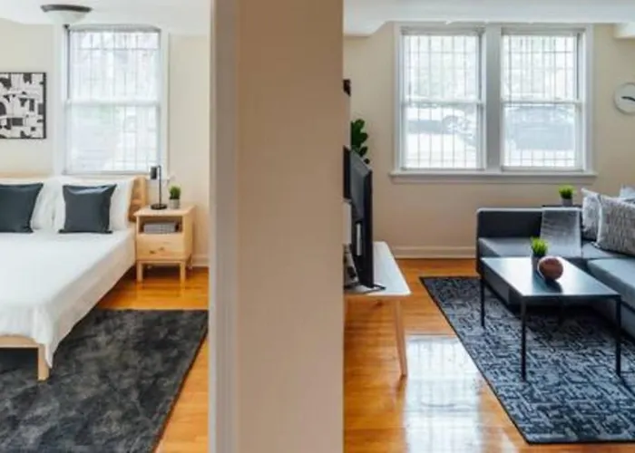 Calm & Well-equipped 2br Chicago - Cozy Apartment *